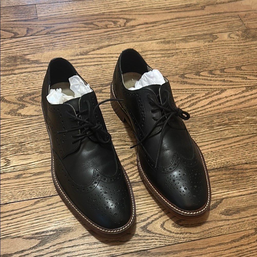 Banana Republic Brogue Oxford